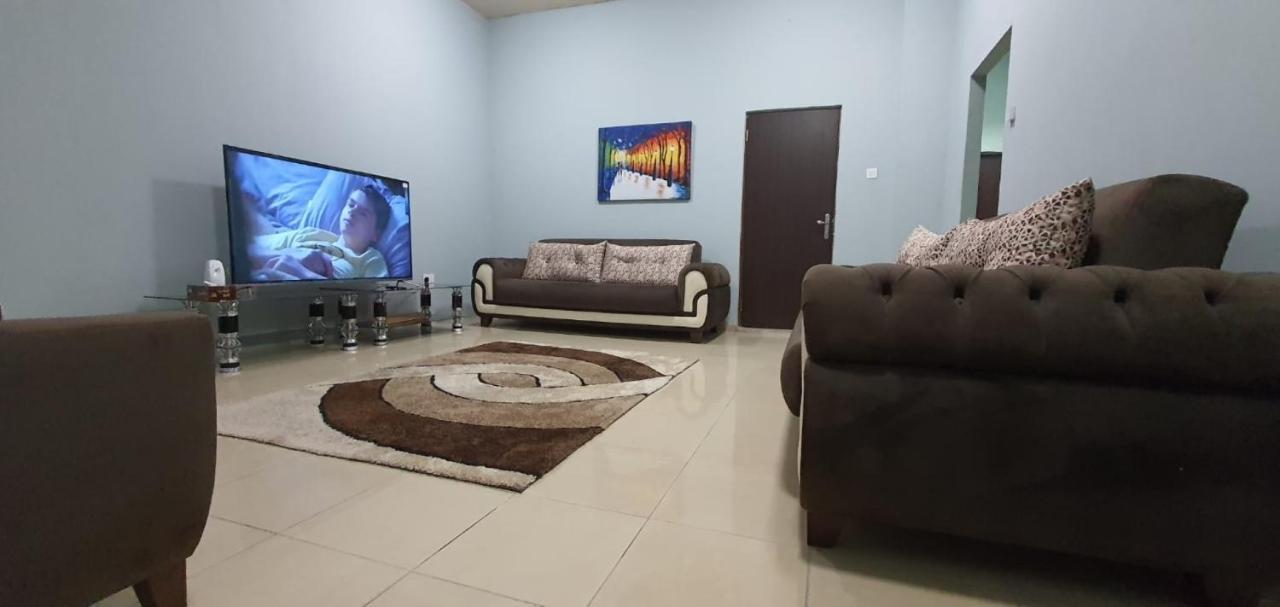 Legon City Mall Short Stay Apartments For Business And Vacation - East Legon Accra Exterior photo