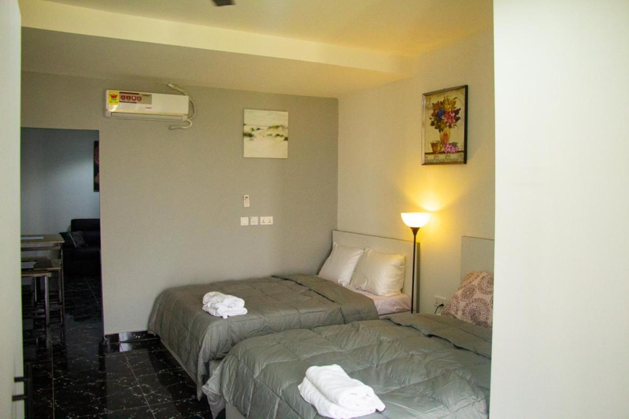 Legon City Mall Short Stay Apartments For Business And Vacation - East Legon Accra Exterior photo