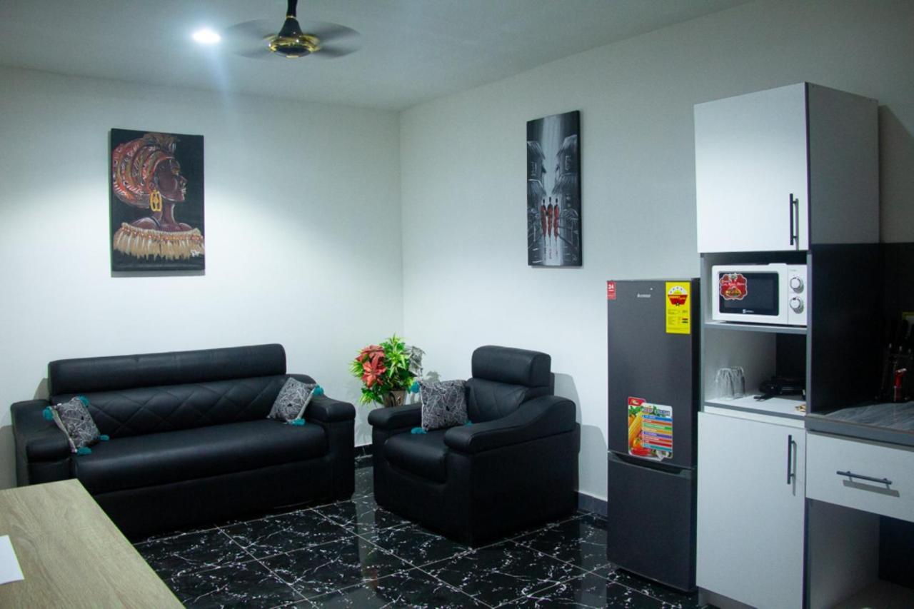 Legon City Mall Short Stay Apartments For Business And Vacation - East Legon Accra Exterior photo
