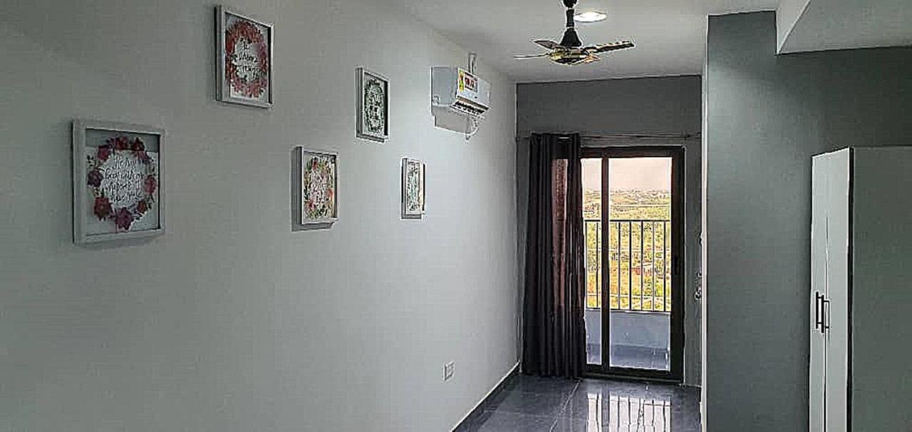 Legon City Mall Short Stay Apartments For Business And Vacation - East Legon Accra Exterior photo
